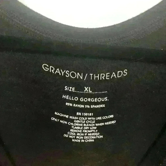Grayson Threads Black Women's Size: XL Short Sleeve Tie Front Graphic T-Shirt - Picture 3 of 4
